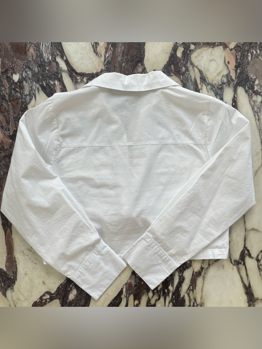 Commense White Cropped Knot-Front Button Down Shirt - Picture 4 of 8